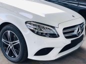 Giá bán Mercedes C180 giảm nhiều tiền mặt, quà tặng hấp dẫn