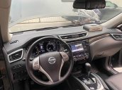 Cần bán gấp Nissan X trail 2.0AT Premium sản xuất 2017, giá tốt