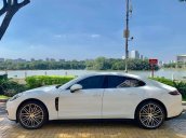 Cần bán xe Porsche Panamera 2017