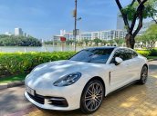 Cần bán xe Porsche Panamera 2017