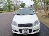 Cần bán Chevrolet Aveo sản xuất 2015, giá cực ưu đãi