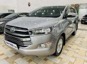 Xe Toyota Innova đời 2016, màu bạc