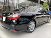 Bán ô tô Toyota Camry năm 2017, màu đen còn mới