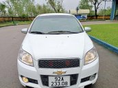 Cần bán Chevrolet Aveo sản xuất 2015, giá cực ưu đãi