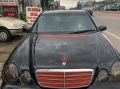 Cần bán gấp Mercedes E 240 năm 2001, màu đen chính chủ, giá tốt