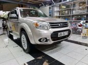 Cần bán Ford Everest đời 2013, màu bạc, xe nhập chính chủ