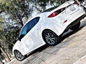 Mazda 3 1.5 Luxury, sản xuất và đăng ký 2017, màu trắng