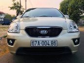 Cần bán gấp Kia Carens năm 2011, màu vàng cát giá cạnh tranh