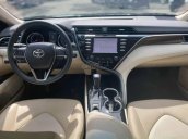 Bán Toyota Camry 2.0G 2019, màu đen, nhập Thái Lan