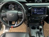 Bán Toyota Hilux 2.8 4x4 AT năm 2019, xe nhập