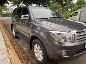 Bán xe Toyota Fortuner sản xuất 2011, giá thấp, động cơ ổn định