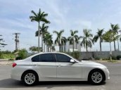 Cần bán xe BMW 3 Series 320i sản xuất năm 2016, nhập khẩu