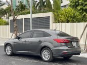 Bán Ford Focus bản sedan Titanium đời 2015, chạy 100.000km zin mới thay lốp