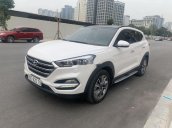 Cần bán Hyundai Tucson sản xuất 2017, màu trắng, giá chỉ 805 triệu