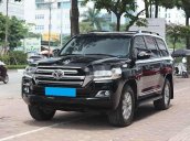 Cần bán Toyota Land Cruiser năm 2015, xe nhập còn mới