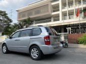 Bán Kia Carnival sản xuất năm 2011, màu bạc, xe nhập, giá tốt