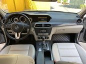 Bán Mercedes C 200 năm sản xuất 2012, màu xám còn mới, 567 triệu