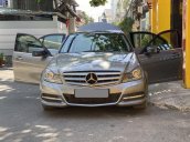 Bán Mercedes C 200 năm sản xuất 2012, màu xám còn mới, 567 triệu