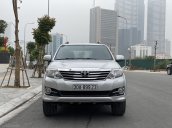 Bán nhanh Toyota Fortuner 2.7V 2015, xe đẹp nguyên bản