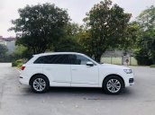 Audi Q7 lăn bánh 20000 km còn bảo hành tại hãng