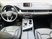 Audi Q7 lăn bánh 20000 km còn bảo hành tại hãng