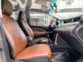 Bán ô tô Toyota Innova 2.0E sản xuất năm 2018, màu nâu