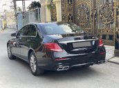 Cần bán lại xe Mercedes E200 năm sản xuất 2020