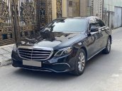 Cần bán lại xe Mercedes E200 năm sản xuất 2020