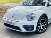 Xe Volkswagen Beetle đời 2018, màu trắng, xe nhập còn mới