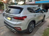 Bán Hyundai Santa Fe sản xuất 2019, màu bạc chính chủ