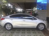 Xe Kia K3 năm 2015, màu bạc còn mới