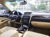 Bán xe Toyota Camry năm 2017, màu đen còn mới giá cạnh tranh