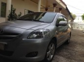 Cần bán xe Toyota Vios 2010, màu bạc chính chủ