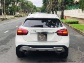 Bán ô tô Mercedes GLA 200 sản xuất năm 2019, màu trắng