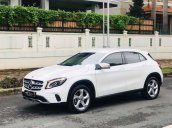 Bán ô tô Mercedes GLA 200 sản xuất năm 2019, màu trắng