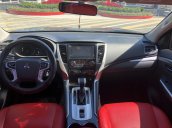 Cần bán Mitsubishi Pajero Sport sản xuất 2018, màu xám, giá 880tr