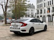 Bán nhanh Civic 2019 RS Turbo 2019 xe đẹp như mới