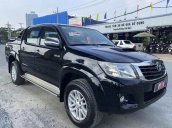 Bán ô tô Toyota Hilux sản xuất năm 2014, màu đen còn mới