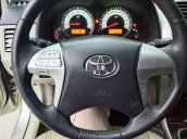 Cần bán gấp Toyota Corolla Altis đời 2014