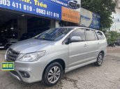 Bán xe Toyota Innova sản xuất 2015, xe giá thấp, động cơ ổn định 