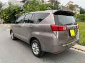 Xe Toyota Innova 2.0E đời 2016, màu xám, giá tốt