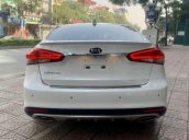 Cần bán gấp Kia Cerato sản xuất năm 2017, màu trắng