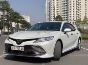 Bán xe Toyota Camry đời 2019, màu trắng, nhập khẩu