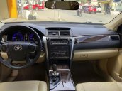 Cần bán lại xe Toyota Camry sản xuất năm 2016, màu đen, giá chỉ 750 triệu
