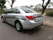 Cần bán xe Chevrolet Cruze năm 2010, màu bạc, giá tốt