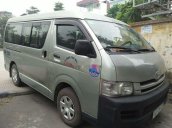 Cần bán gấp Toyota Hiace đời 2010 còn mới 