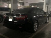 Cần bán Toyota Camry năm 2013, xe chính chủ, còn mới