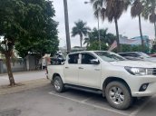 Cần bán lại xe Toyota Hilux năm sản xuất 2017, màu trắng, nhập khẩu