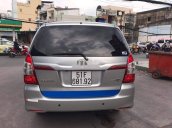 Cần bán Toyota Innova sản xuất năm 2016, màu bạc 