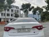 Cần bán Hyundai Sonata 2015 - đi 62.000 km, xe đẹp máy zin, giá 629tr - hỗ trợ trả góp 70% giá trị xe